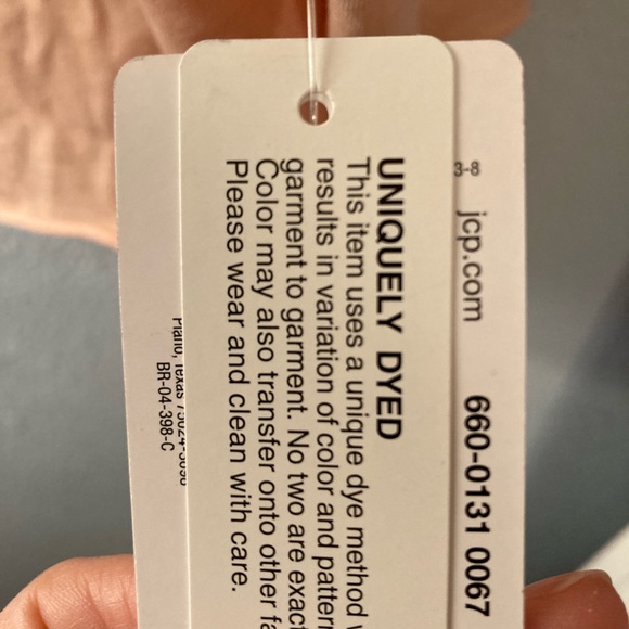 NWT Flirtitude Peach Crop Tee - Picture 8 of 9